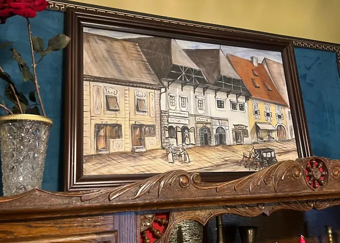 Frank's In The Old Apartamento